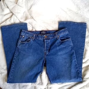 Levi's Signature jeans low rise flare jeans, junior size 15, button fly